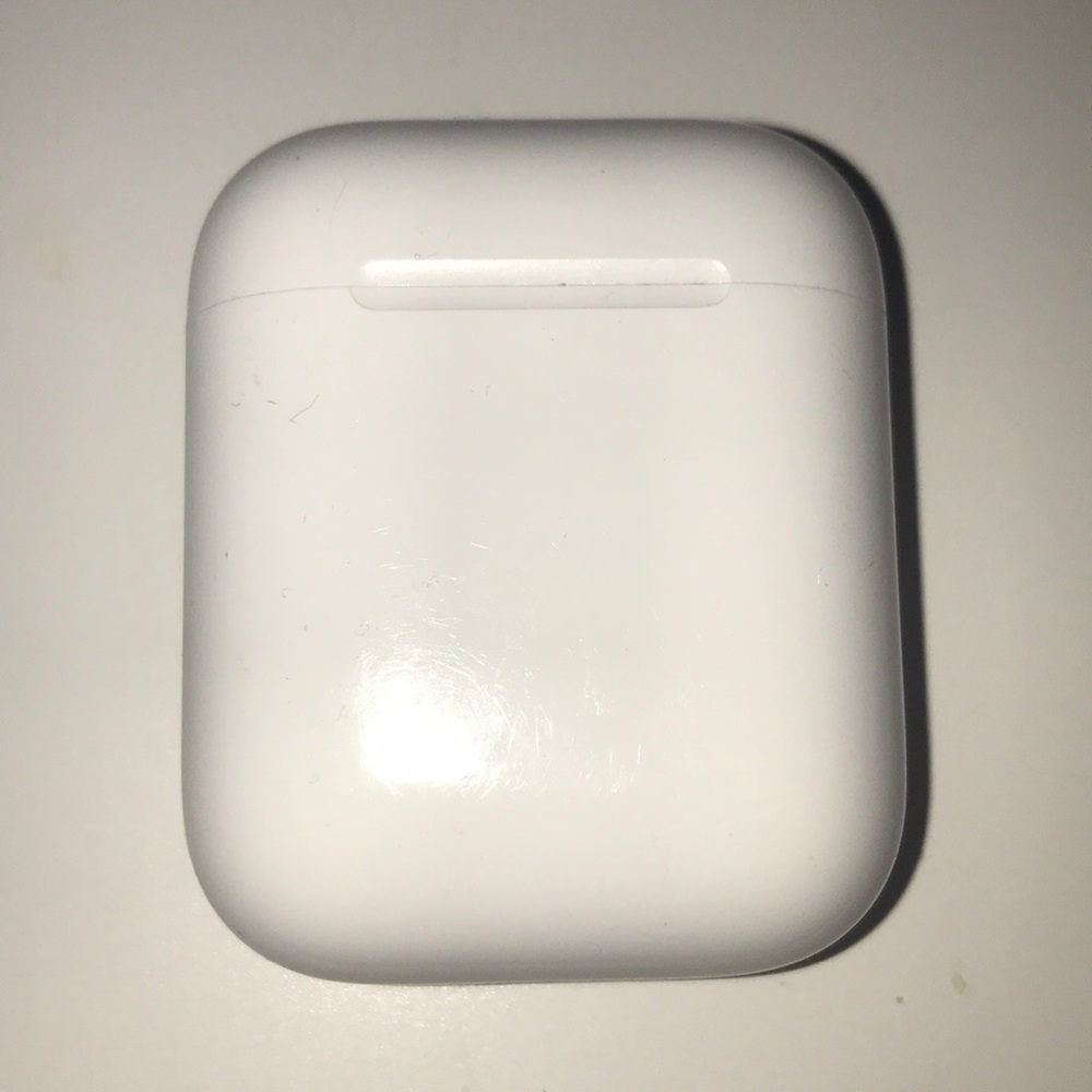 LEFT AIRPOD ONLY